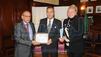 بنك مصر يحصل على شهادة المعايير العالمية في بطاقات الدفع الإلكترونية 