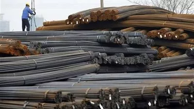 فرض 25% رسوم على واردات حديد التسليح والصلب