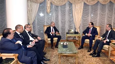 مدبولي يبحث مع رئيس مجموعة «الخرافي» توسيع الاستثمارات بمصر