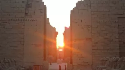 مصر تحتفل بتعامد الشمس على معبد 