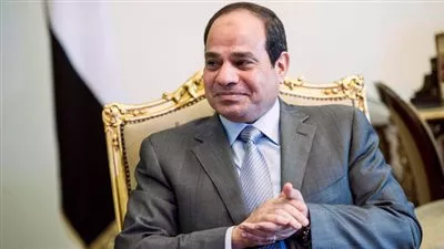 السيسي: محدودو الدخل وتخفيض الأسعار على رأس أولوياتي