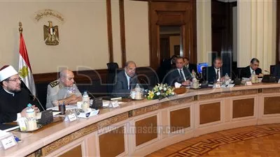 الحكومة تعتمد محضر اجتماع اللجنة الوزارية لفض منازعات الاستثمار