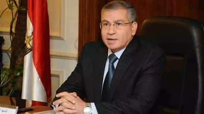 وزير التموين ينفي منع القطاع الخاص من استيراد السكر