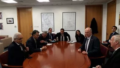 وزير النقل يدعو الشركات البريطانية للمشاركة في الخط الرابع لمترو الانفاق