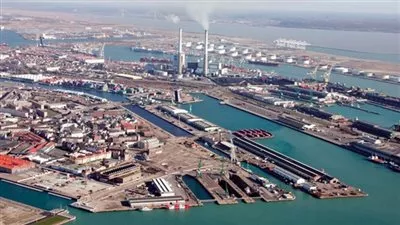 ميناء الأدبية يستقبل 7 آلاف طن بضائع عامة قادمة من جدة 