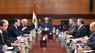 الحكومة تواجه تهريب السلع بـ 9 قرارات عاجلة