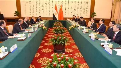 السيسى يلتقى رئيس المجلس الاستشارى السياسي الصينى
