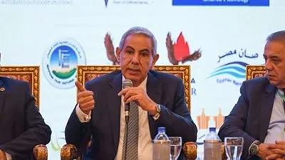 وزير التجارة والصناعة يعيد تشكيل المجلس التصديرى للملابس الجاهزة