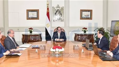 السيسى يستعرض خطة تطوير منظومة التحكم فى نقل وتوزيع المنتجات البترولية
