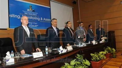 وزير الإسكان: ضمان سلامة البنية التحتية على رأس الأولويات