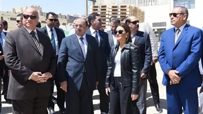 وزيرا الاستثمار والتنمية المحلية يتفقدان أعمال تطوير المنطقة الحرة بمدينة نصر