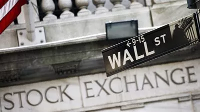 الأسهم الأمريكية تنخفض في مستهل تعاملات 