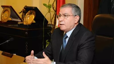 التموين: ضخ 8 الاّف طن سكر و1000 أرز يوميا لتوزيعها بالبطاقات