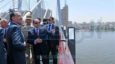 السيسي يفتتح محور روض الفرج وكوبري «تحيا مصر»