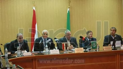 وزير النقل: دراسة إنشاء طريق دائري حول مدينة الزقازيق