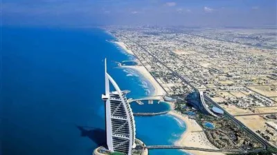 غدًا.. الإمارات تطبق قرارات جديدة بشأن عقود العمالة الأجنبية