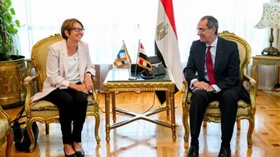 وزير الاتصالات يبحث مع سفيرة فنلندا التعاون في مجال الذكاء الاصطناعي