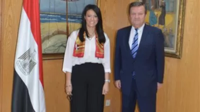 وزيرة السياحة تبحث مع السفير الأوكرانى سبل التعاون بين البلدين