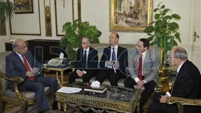 شريف إسماعيل يستقبل الرئيس التنفيذي لشركة أجريوم الكندية
