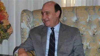 قرار جمهورى بمد خدمة الفريق مهاب مميش لمدة عام إعتبارا من يناير 2015