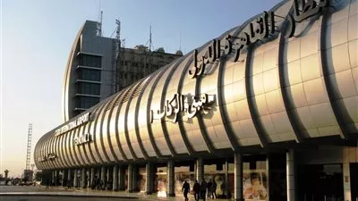 وفد مجلس الشيوخ الفرنسي يصل القاهرة لبحث تدعيم العلاقات الثنائية
