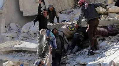 مقتل 10 أشخاص في قصف على حلب