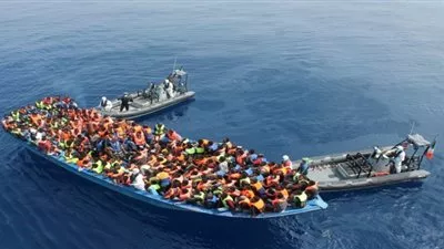 القوات البحرية تحبط محاولة هجرة 440 فردا بطرق غير شرعية
