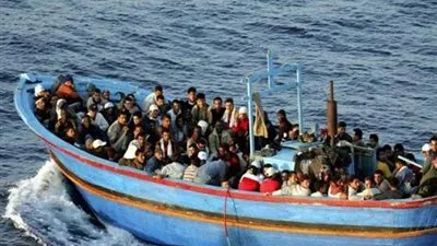 إحباط محاولة هجرة غير شرعية لـ 242 من جنسيات مختلفة بالبحيرة