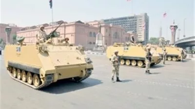 استمرار اغلاق ميدان التحرير وانتشار أمنى بميدان طلعت حرب