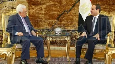 الرئيس الفلسطينى للسيسى: مصر وشعبها سينتصران على الإرهاب