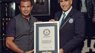 عمرو دياب يدخل موسوعة جينيس (صور)