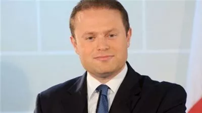 رئيس وزراء 