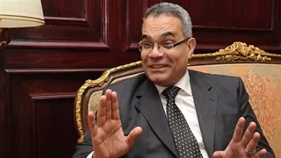 السفيرالصينى بالقاهرة يبحث تفعيل مذكرات التعاون مع هيئة الاستعلامات 