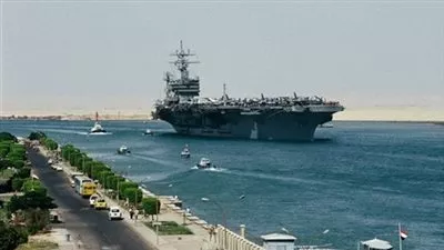 قناة السويس تستقبل أكبر سفينة حاويات في العالم