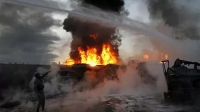  بالفيديو..78 قتيلاً على الأقل بإنفجار في العاصمة الغانية 