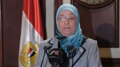 وزيرة القوي العاملة : مشروع قانون العمل الجديد يحظر الفصل التعسفي