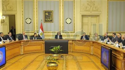 اللجنة الوزارية للإنتاج تبحث فى إجتماعها الأول سبل النهوض بالصناعة والزراعة
