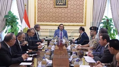 رئيس الوزراء يعقد اجتماعًا لمتابعة توافر السلع بالأسواق وأسعارها