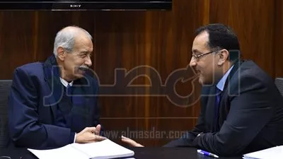 بالصور .. ننشر لقاء شريف إسماعيل بالوزراء الجدد في الحكومة