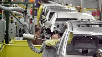 إنتاج تركيا من السيارات يرتفع بنسبة 16% خلال 2015