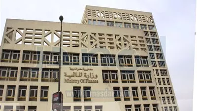 قرار وزارى بتعديل حدود الدائرة الجمركية للميناء الجوى بمطار مرسى علم 