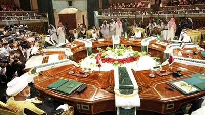 وزراء خارجية مجلس التعاون الخليجي يغادرون الرياض عقب انتهاء الاجتماع الاستثنائي