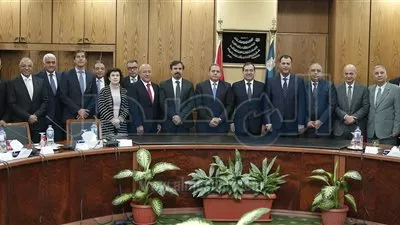 البنك الأهلي يوقع عقدا لإدارة حساب متحصلات حقل ظهر للغاز الطبيعي