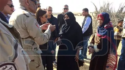 بالصور.. سحر نصر تتفقد احتياجات المواطنين في شمال سيناء