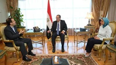 وزير الاتصالات يبحث سبل التعاون مع «جوجل» في مجالات الابتكار التكنولوجي 