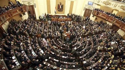 مكافحة البطالة وزيادة المرتبات أهم مطالب الشعب من 