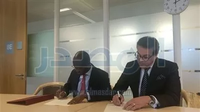وزير التعليم العالي يوقع اتفاقية مع نظيره البريطاني لإنشاء عدد من الجامعات بمصر