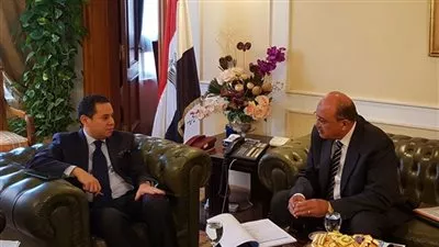 وزير قطاع الأعمال يوجه 
