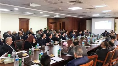 البورصة تبحث تفعيل دور البنوك في شراء الأوراق المالية بالهامش