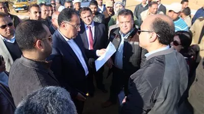 وزير الإسكان يتابع أعمال محور 30 يونيو ويوجه بسرعة الانتهاء من تنفيذه